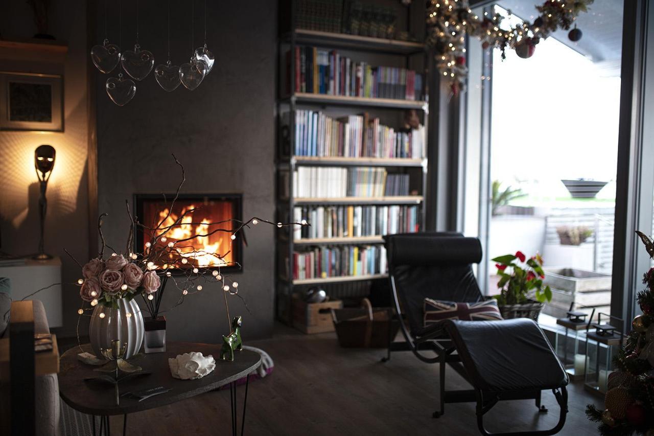 The House Couette-café